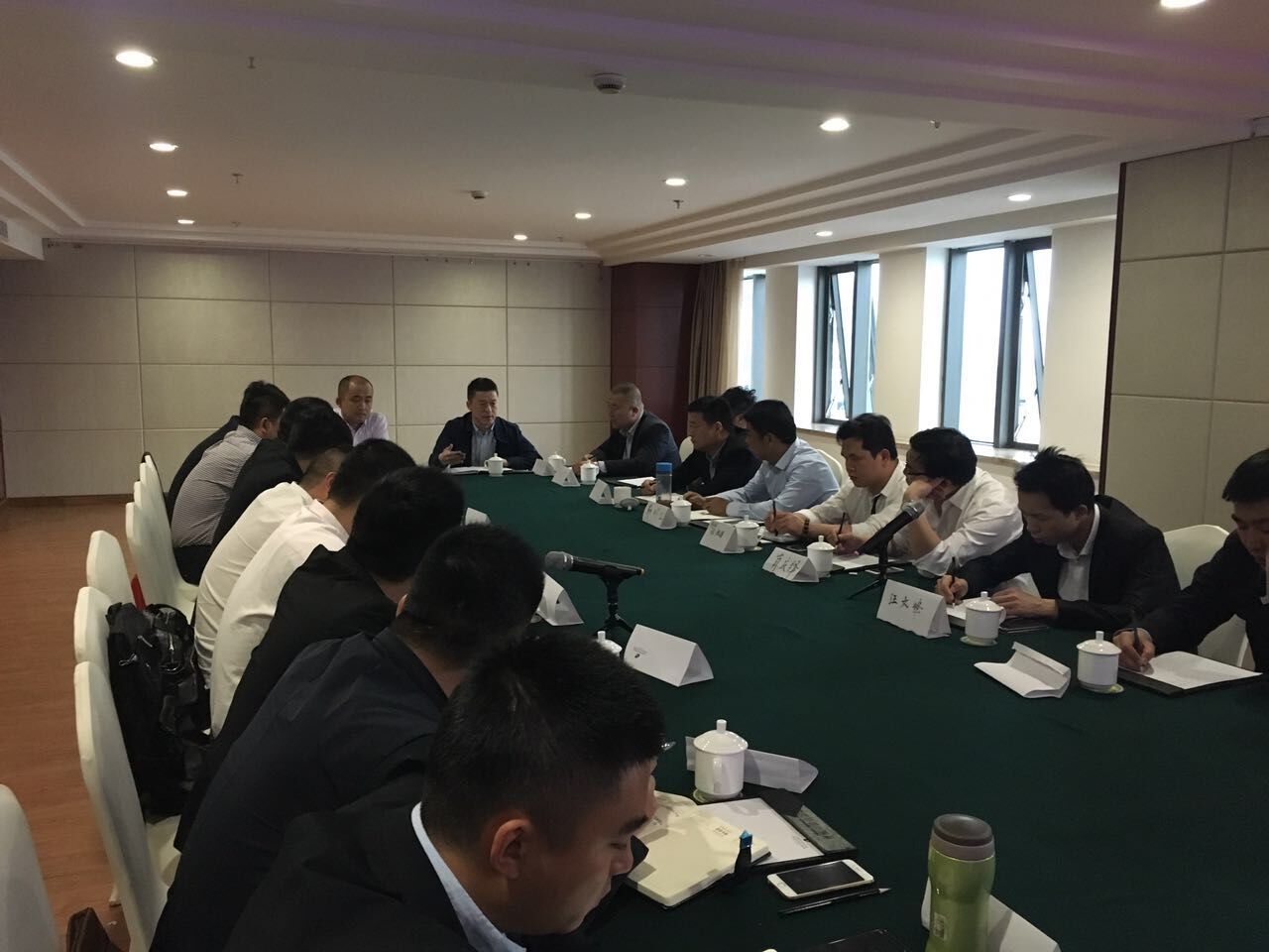 營(yíng)銷公司2016年季度招商工作會(huì)議在嘉興圓滿召開(kāi)1.jpg 營(yíng)銷公司2016年季度招商工作會(huì)議在嘉興圓滿召開(kāi)1.jpg